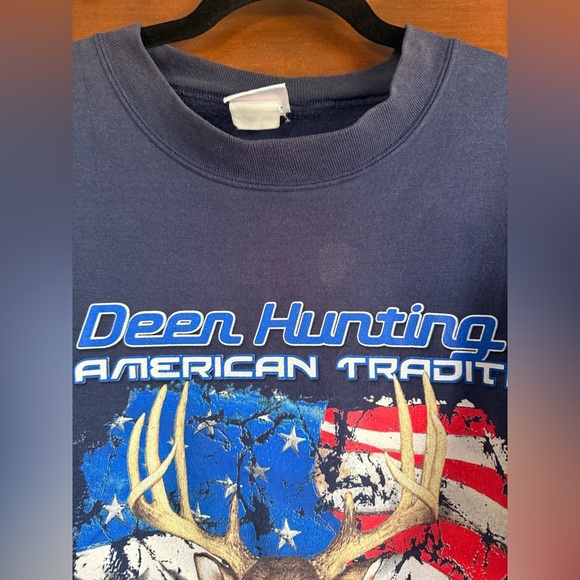 Vintage Deer Hunting American Tradition Crewneck 🇺🇸 - Picture 3 of 5
